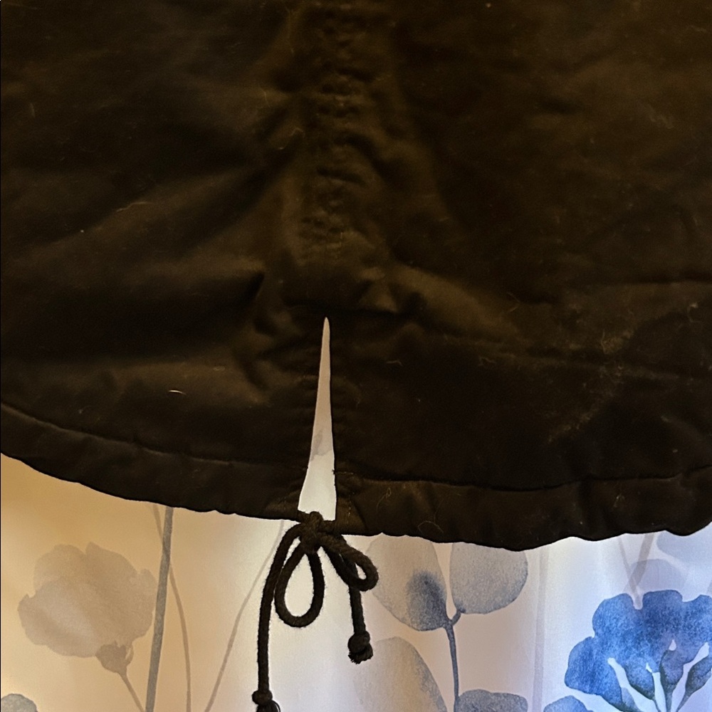 GAP Black and White Fleece Jacket - Picture 4 of 5
